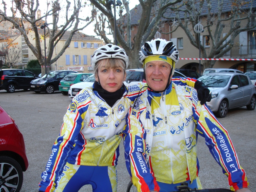 Ils sont arrivés après la photo !