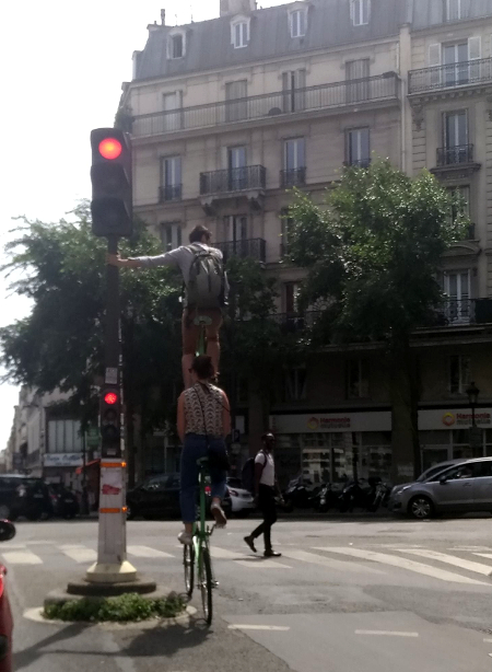 A paris à vélo on dépasse les autos